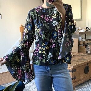 🖤Catherine Malandrino Floral Bell-Sleeve Women's Top🖤
